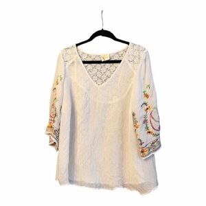 Fig and Flower White Blouse with Multicolor Embroidery